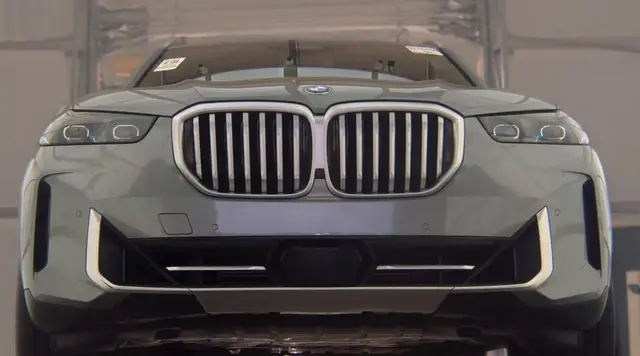 BMW X5 ПАКЕТИРОВАННАЯ (CLIMATE COMFORT + PARKING ASSISTANCE + PREMIUM). ПРОЕКЦИЯ (HUD) ПАНОРАМА ВЕНТИЛЯЦИЯ 2024