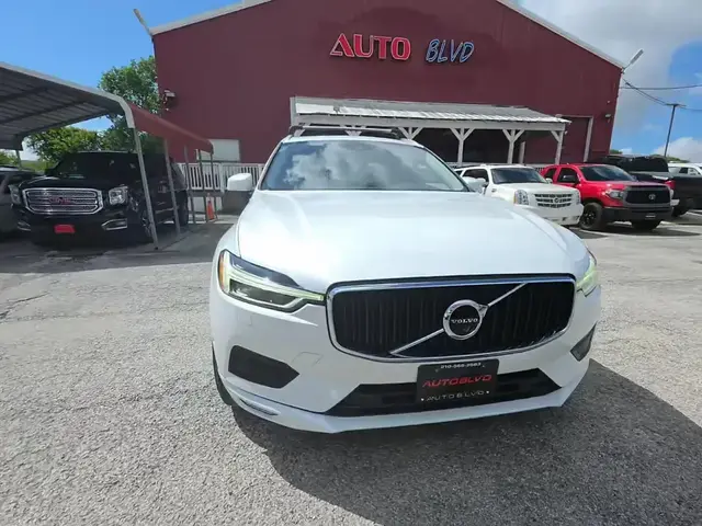 VOLVO XC60 T6 MOMENTUM 2018