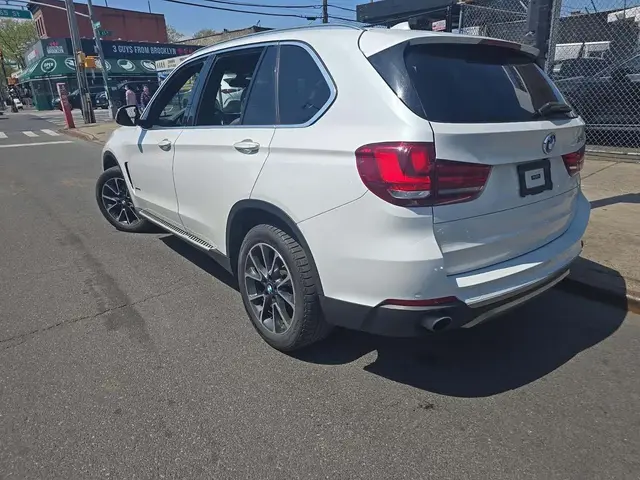 BMW X5 SPORTS ACTIVITY VEHICLE 2017