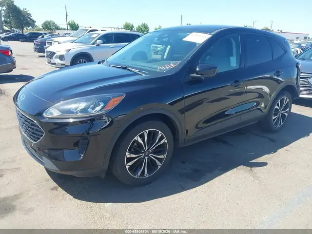 FORD ESCAPE SE 2022
