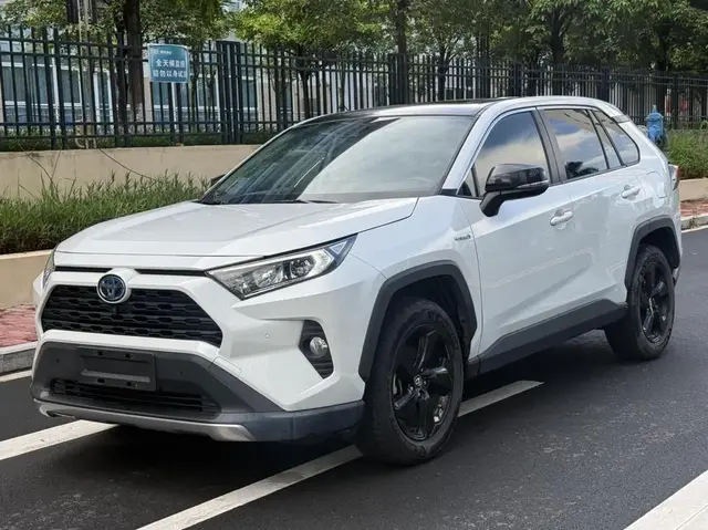 TOYOTA RAV4 2022