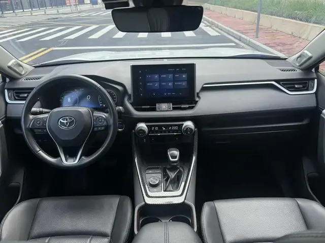 TOYOTA RAV4 2022
