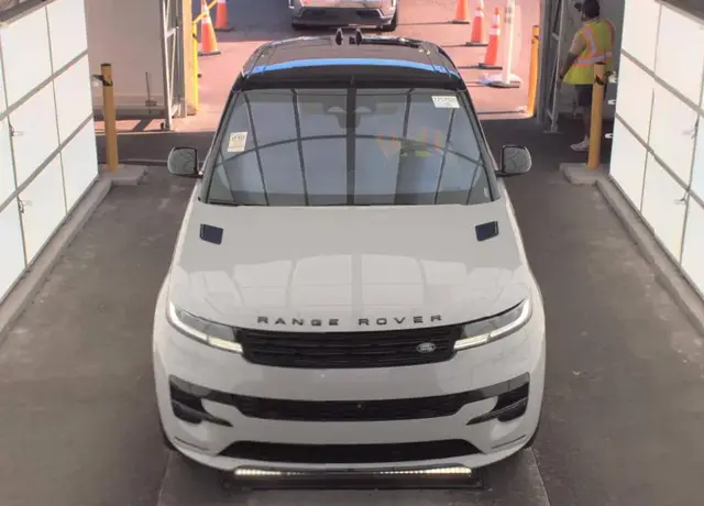 LAND ROVER RANGE ROVER SPORT SE 2023