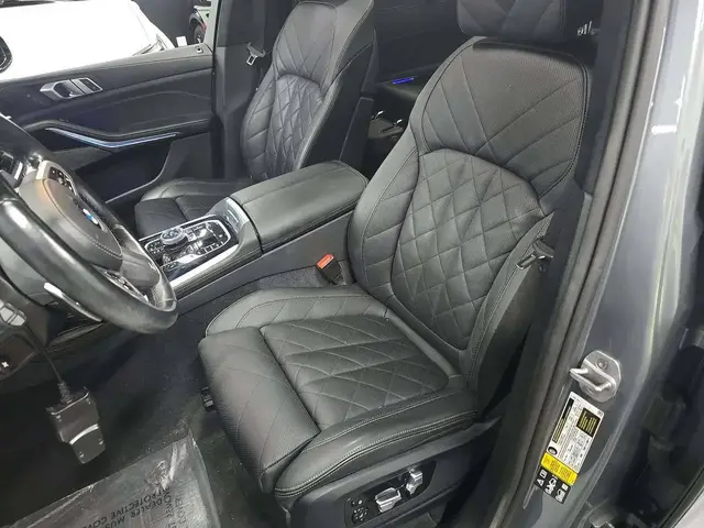 BMW X7 SPORTS ACTIVITY VEHICLE 2024