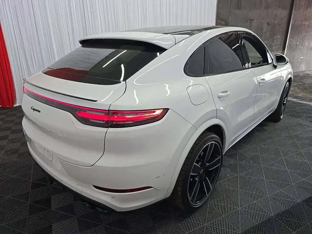 PORSCHE CAYENNE COUPE PLATINUM EDITION 2022