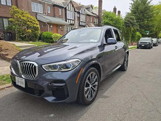 BMW X5 SPORTS ACTIVITY VEHICLE 2022