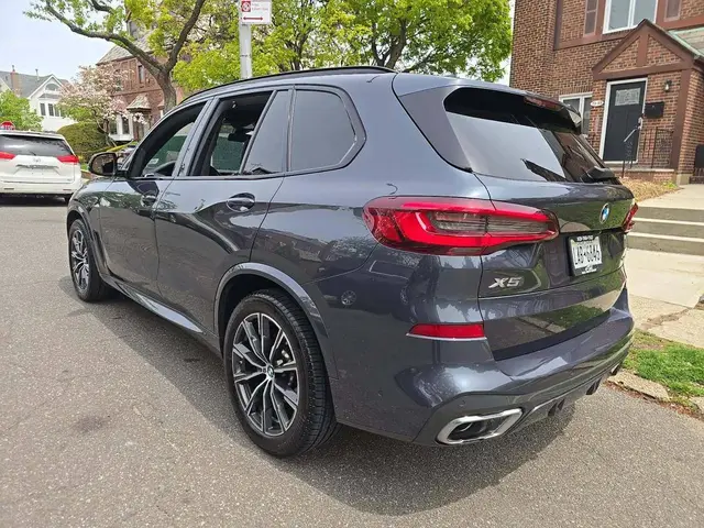 BMW X5 SPORTS ACTIVITY VEHICLE 2022