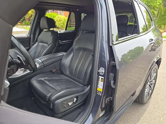 BMW X5 SPORTS ACTIVITY VEHICLE 2022