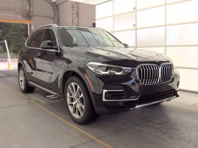 BMW X5 SPORTS ACTIVITY VEHICLE 2023