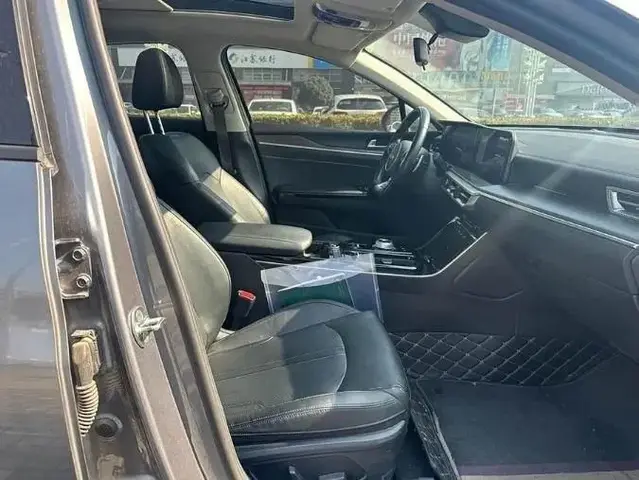 KIA K5 2022