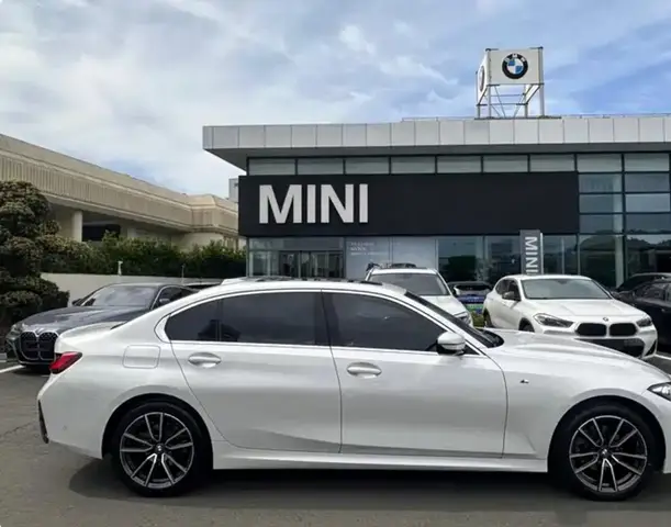 BMW 3 SERIES 325LI M 2024