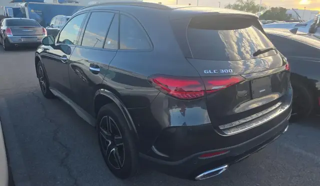 MERCEDES-BENZ GLC 300 4MATIC 2023