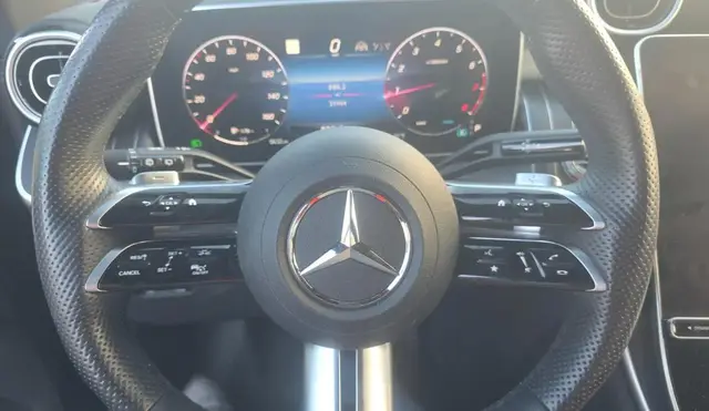 MERCEDES-BENZ GLC 300 4MATIC 2023