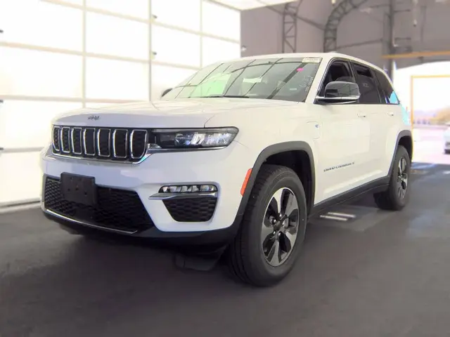 JEEP GRAND CHEROKEE 4XE 2024