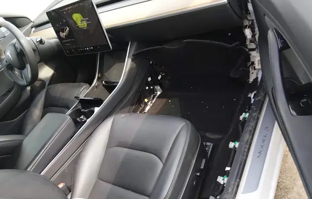 TESLA MODEL 3 LONG RANGE 2019