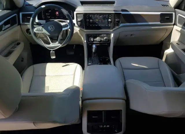 VOLKSWAGEN ATLAS SE 2022