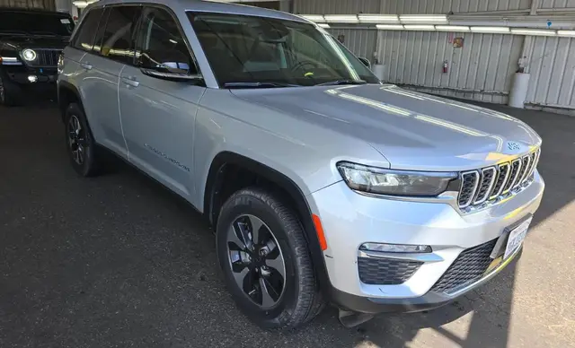 JEEP GRAND CHEROKEE 4XE 2023