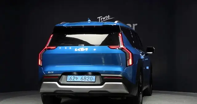 KIA EV9 LONG RANGE 2024