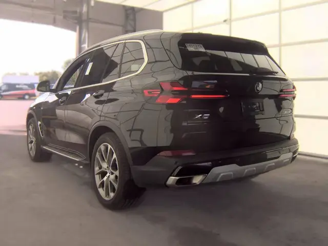 BMW X5 SPORTS ACTIVITY VEHICLE 2024