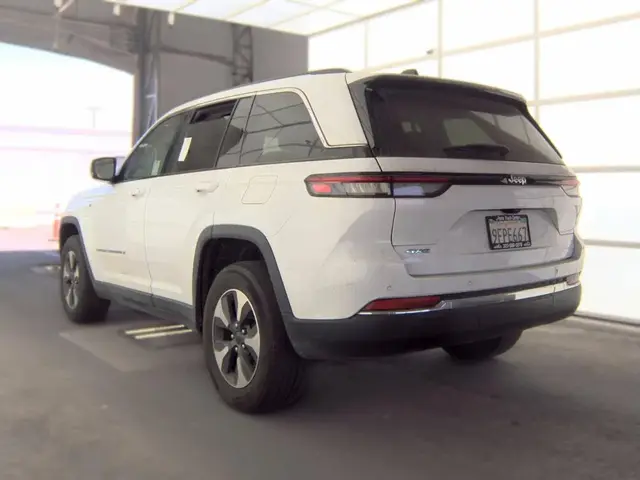 JEEP GRAND CHEROKEE 4XE 2023