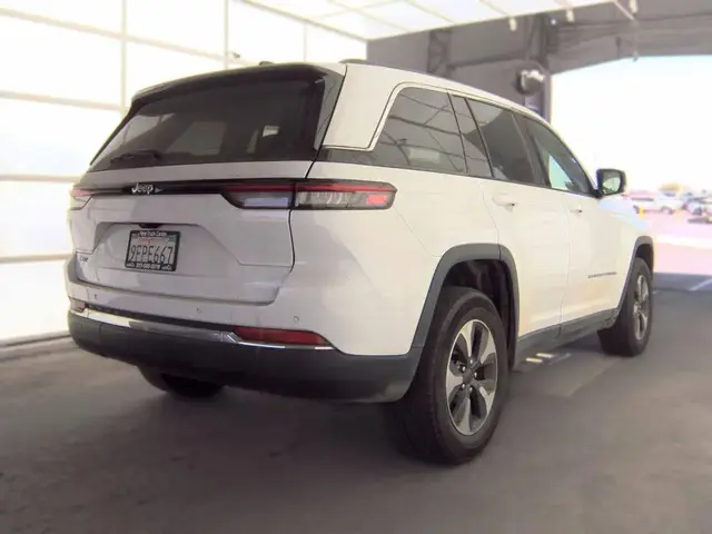 JEEP GRAND CHEROKEE 4XE 2023