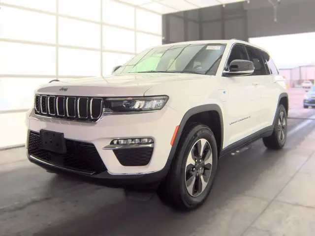 JEEP GRAND CHEROKEE 2023