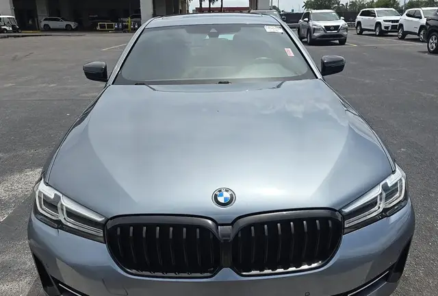BMW 5 SERIES CONVENIENCE PACKAGE (ЭЛЕКТРИЧЕСКАЯ ЗАДНЯЯ ДВЕРЬ ПОДОГРЕВ ПЕРЕДНИХ СИДЕНИЙ) 19 ДИСКИ ПАНОРАМНАЯ КРЫША 2022