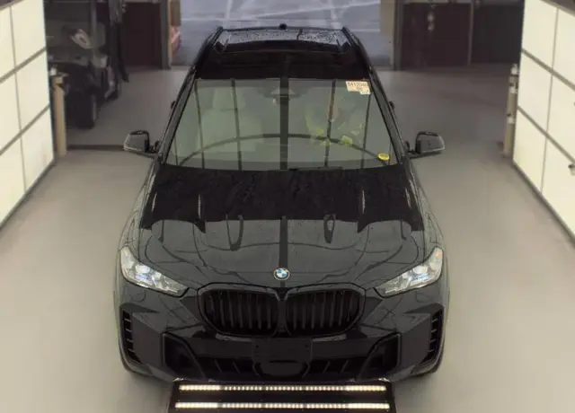 BMW X5 SPORTS ACTIVITY VEHICLE 2024
