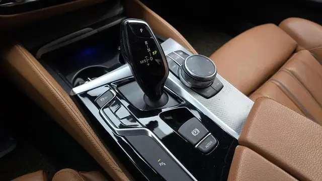 BMW 5 SERIES 2017
