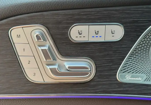 MERCEDES-BENZ GLS WARMTH & COMFORT PACKAGE (БЫСТРЫЙ ПОДОГРЕВ ПЕРЕДНИХ СИДЕНИЙ ПОДОГРЕВ ПОДЛОКОТНИКОВ) 6-МЕСТНЫЙ САЛОН 2022