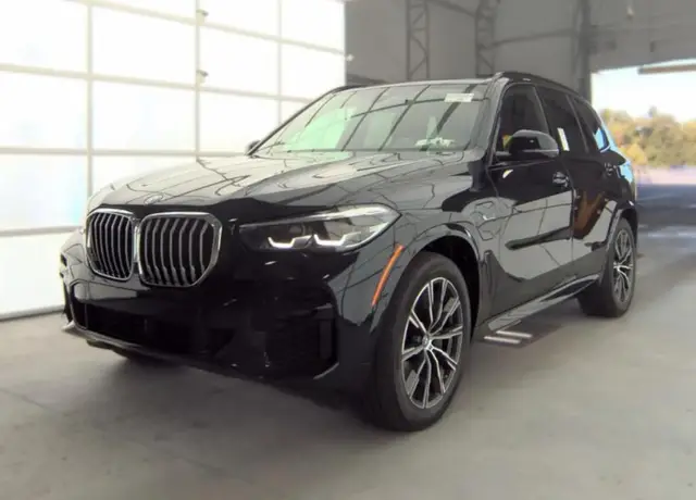 BMW X5 SPORTS ACTIVITY VEHICLE 2023