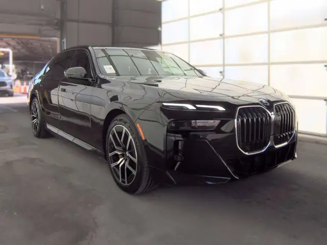 BMW 7 SERIES SEDAN 750E 2024