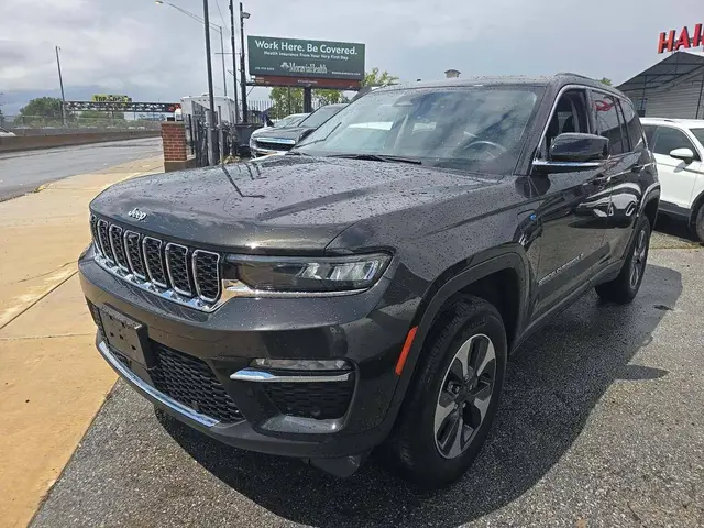 JEEP GRAND CHEROKEE 2023