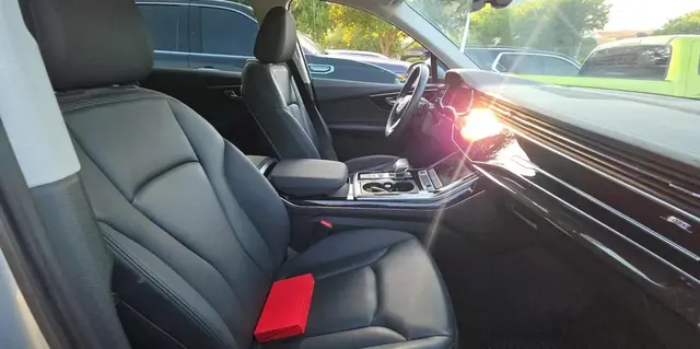 AUDI Q7 PREMIUM 2023