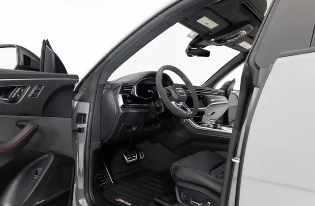 AUDI Q8 22 ДИСКИ ПАНОРАМНАЯ КРЫША СПОРТИВНЫЕ СИДЕНЬЯ PLUS С ВЕНТИЛЯЦИЕЙ И МАССАЖЕМ ПОДОГРЕВ РУЛЯ АДАПТИВНЫЙ 2023