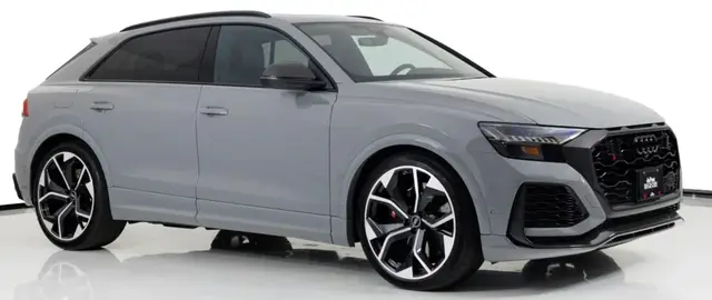 AUDI Q8 22 ДИСКИ ПАНОРАМНАЯ КРЫША СПОРТИВНЫЕ СИДЕНЬЯ PLUS С ВЕНТИЛЯЦИЕЙ И МАССАЖЕМ ПОДОГРЕВ РУЛЯ АДАПТИВНЫЙ 2023