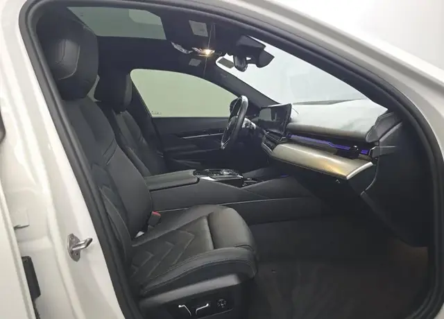 BMW 5 SERIES SEDAN 530I 2024