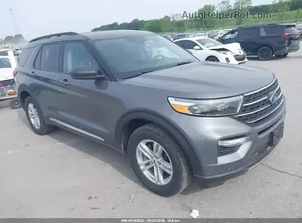 FORD EXPLORER XLT 2023