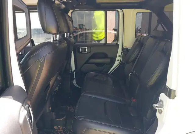 JEEP WRANGLER SAHARA 4X4 2023