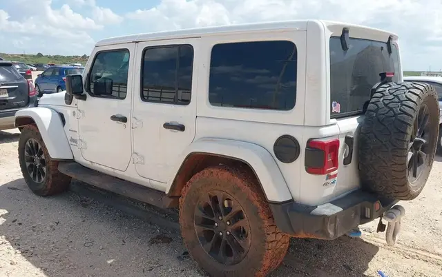 JEEP WRANGLER SAHARA 4X4 2023