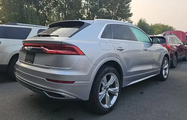 AUDI Q8 PREMIUM 2022
