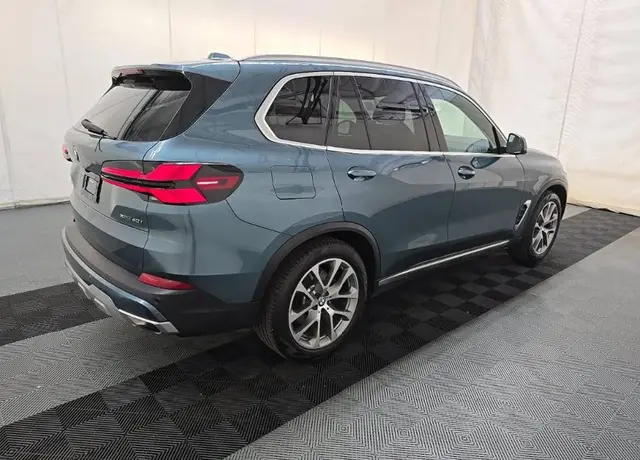 BMW X5 SPORTS ACTIVITY VEHICLE 2024