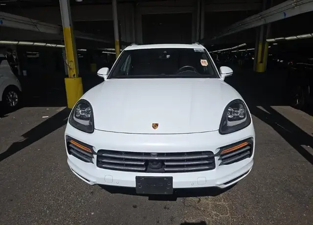 PORSCHE CAYENNE 2022