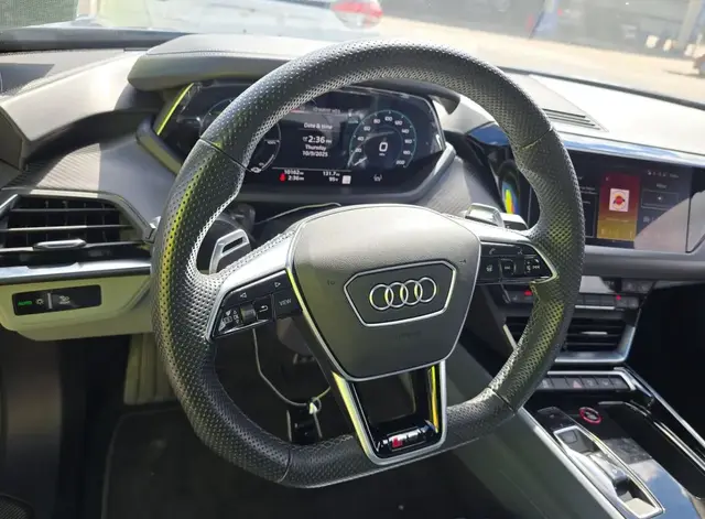 AUDI E-TRON RS ВЕРСИЯ (СПОРТИВНАЯ) 20 ДИСКИ 5-SPOKE AERO DESIGN АДАПТИВНАЯ ПНЕВМОПОДВЕСКА С АВТОВЫРАВНИВАНИЕМ ПА 2024