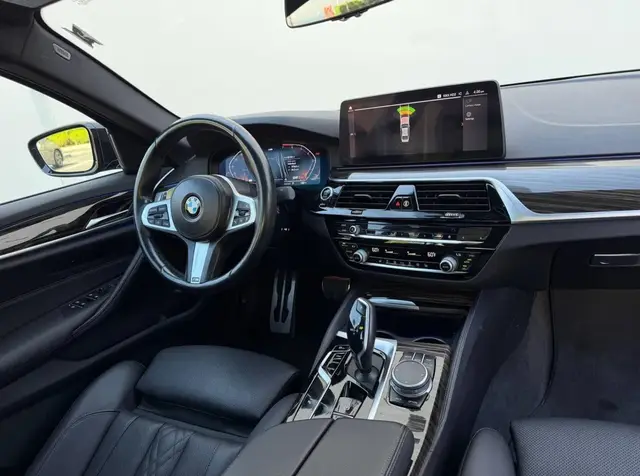 BMW 530I M SPORT 2022