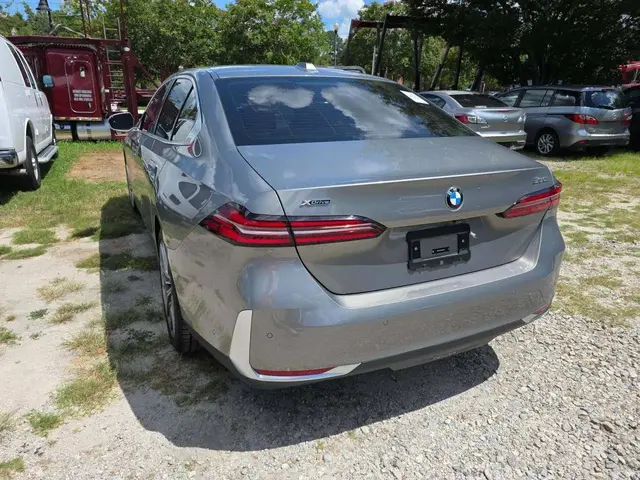 BMW 5 SERIES SEDAN 530I 2024