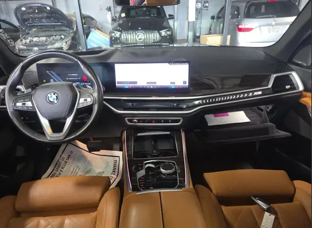 BMW X5 PREMIUM PACKAGE (УДАЛЕННЫЙ ЗАПУСК ЖЕСТОВОЕ УПРАВЛЕНИЕ АДАПТИВНЫЕ LED ФАРЫ LIVE COCKPIT PRO С HUD HAR 2024