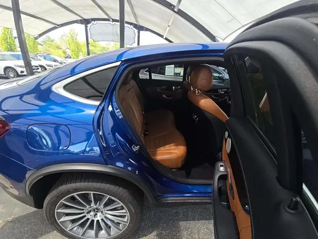 MERCEDES-BENZ GLC 300 2023