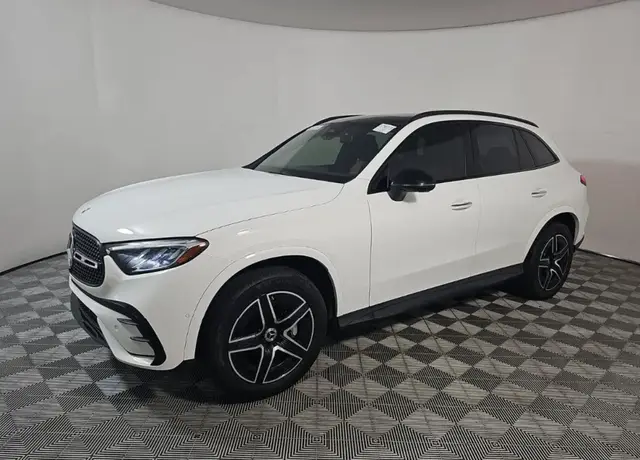MERCEDES-BENZ GLC 300 2023