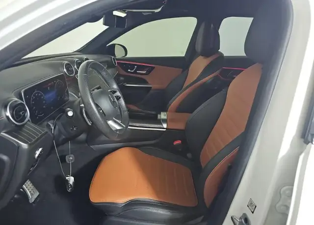 MERCEDES-BENZ GLC 300 2023